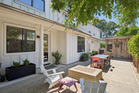302 Hatchery Lane Sonoma CA 95476