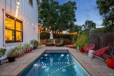 302 Hatchery Lane Sonoma CA 95476