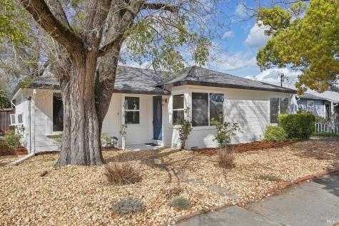 2716 Laurel Street Napa CA 94558