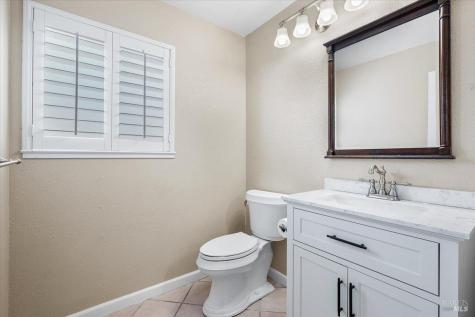 1938 Gambels Way Santa Rosa CA 95403