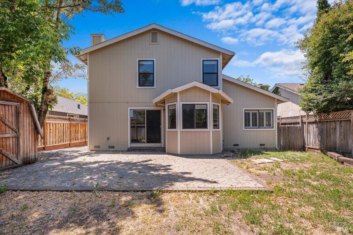 1938 Gambels Way Santa Rosa CA 95403
