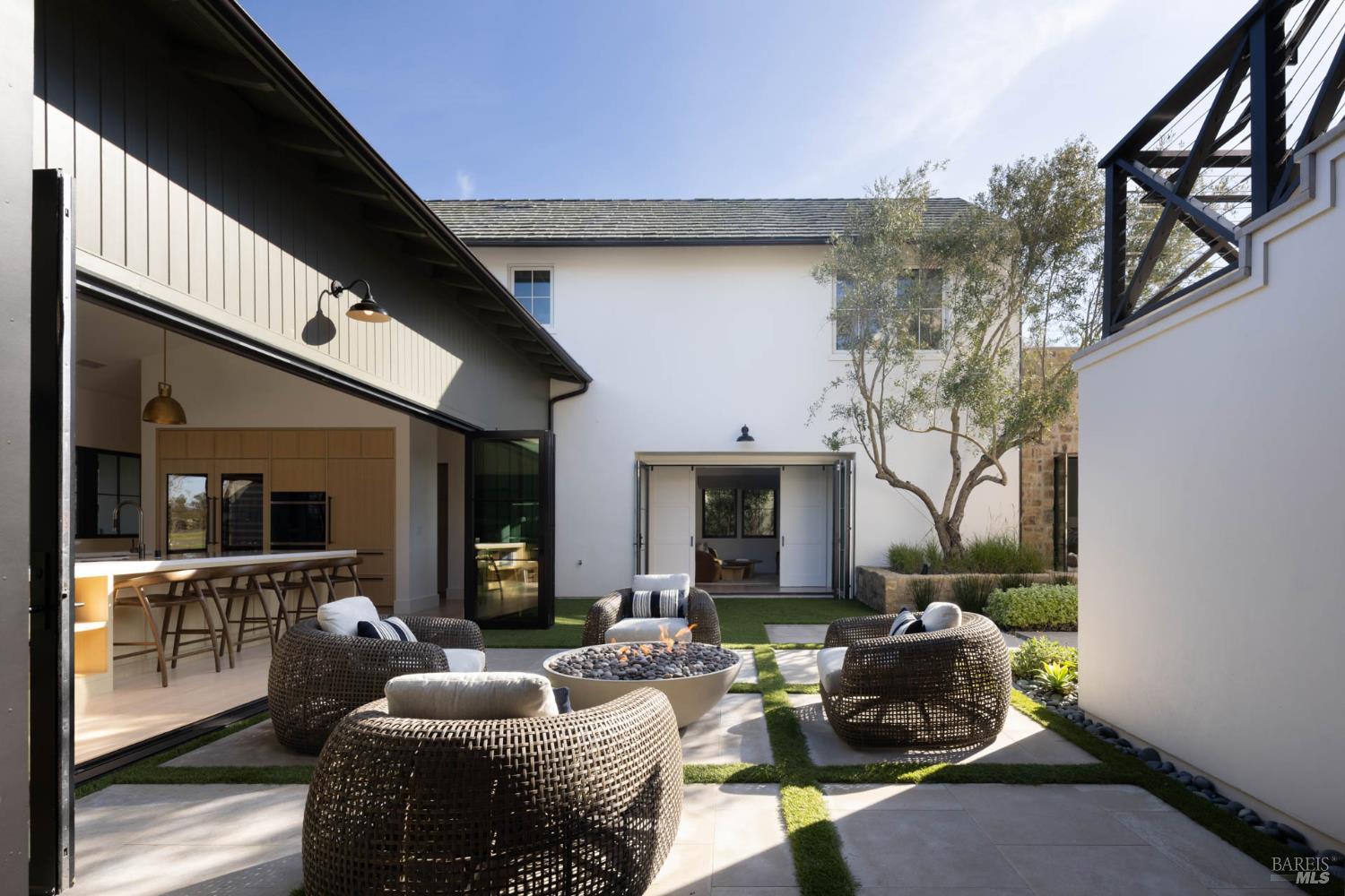 306 Vine Row Court Napa CA 94559