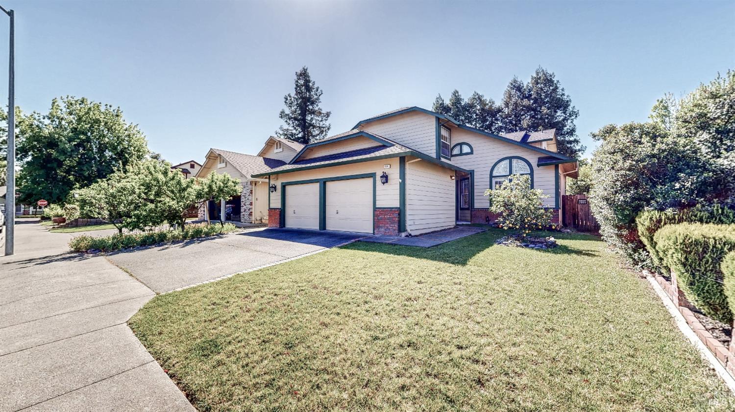 414 Princess Way Windsor CA 95492