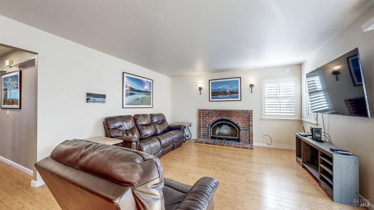 414 Princess Way Windsor CA 95492