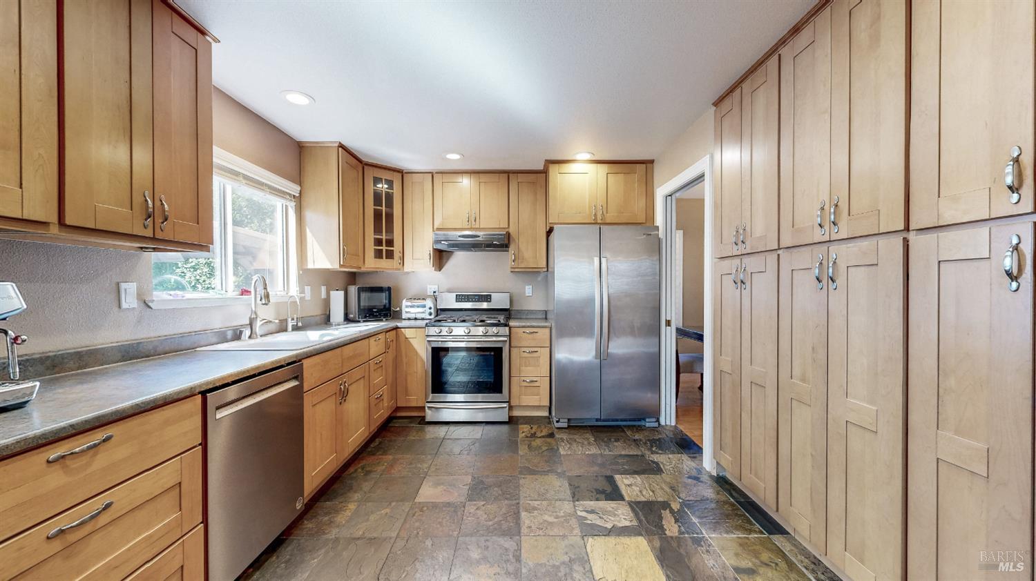 414 Princess Way Windsor CA 95492