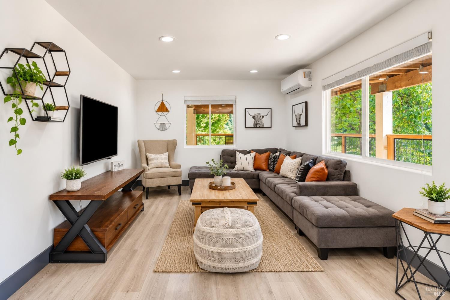 15861 River Road Guerneville CA 95446