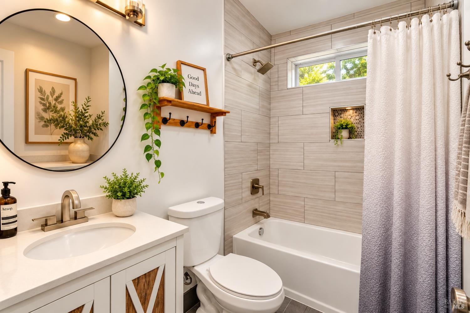 15861 River Road Guerneville CA 95446