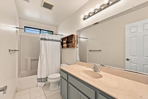 7 Gilbert Court Cotati CA 94931