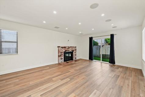 7 Gilbert Court Cotati CA 94931