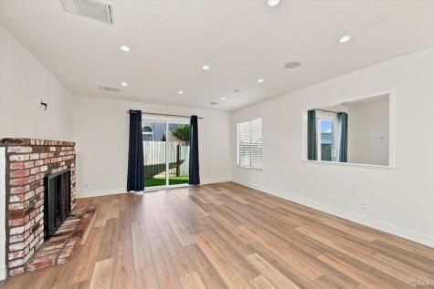7 Gilbert Court Cotati CA 94931