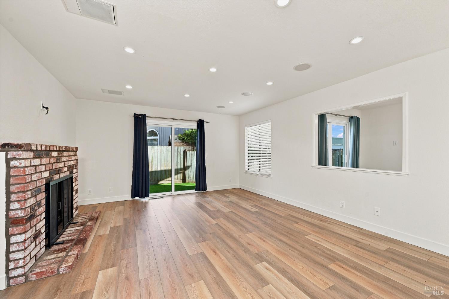 7 Gilbert Court Cotati CA 94931