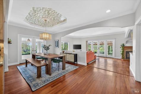 484 Oak Street Penngrove CA 94951