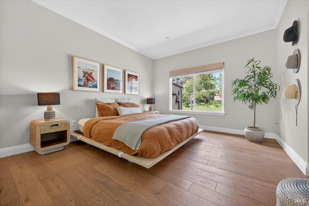 484 Oak Street Penngrove CA 94951