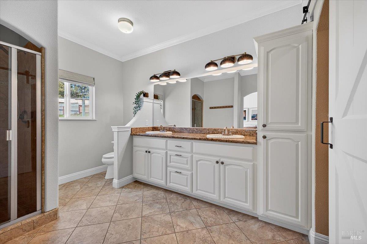 484 Oak Street Penngrove CA 94951