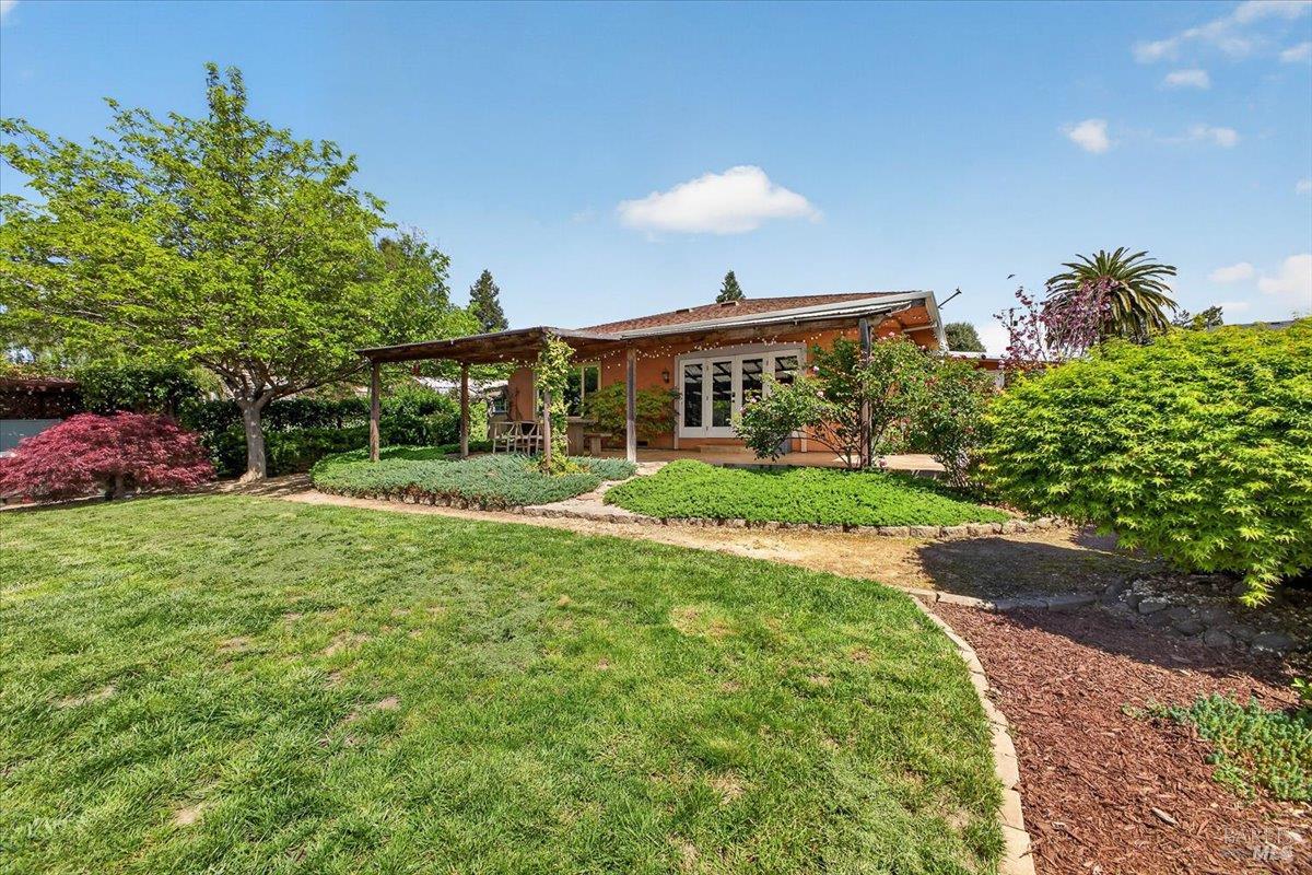 484 Oak Street Penngrove CA 94951