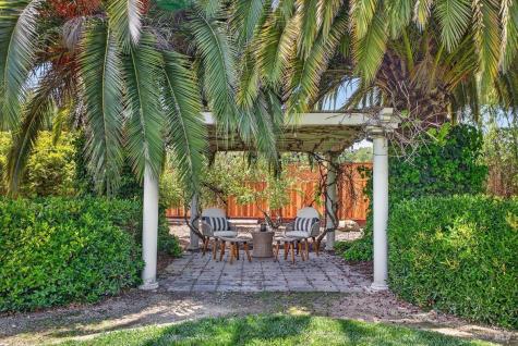 484 Oak Street Penngrove CA 94951