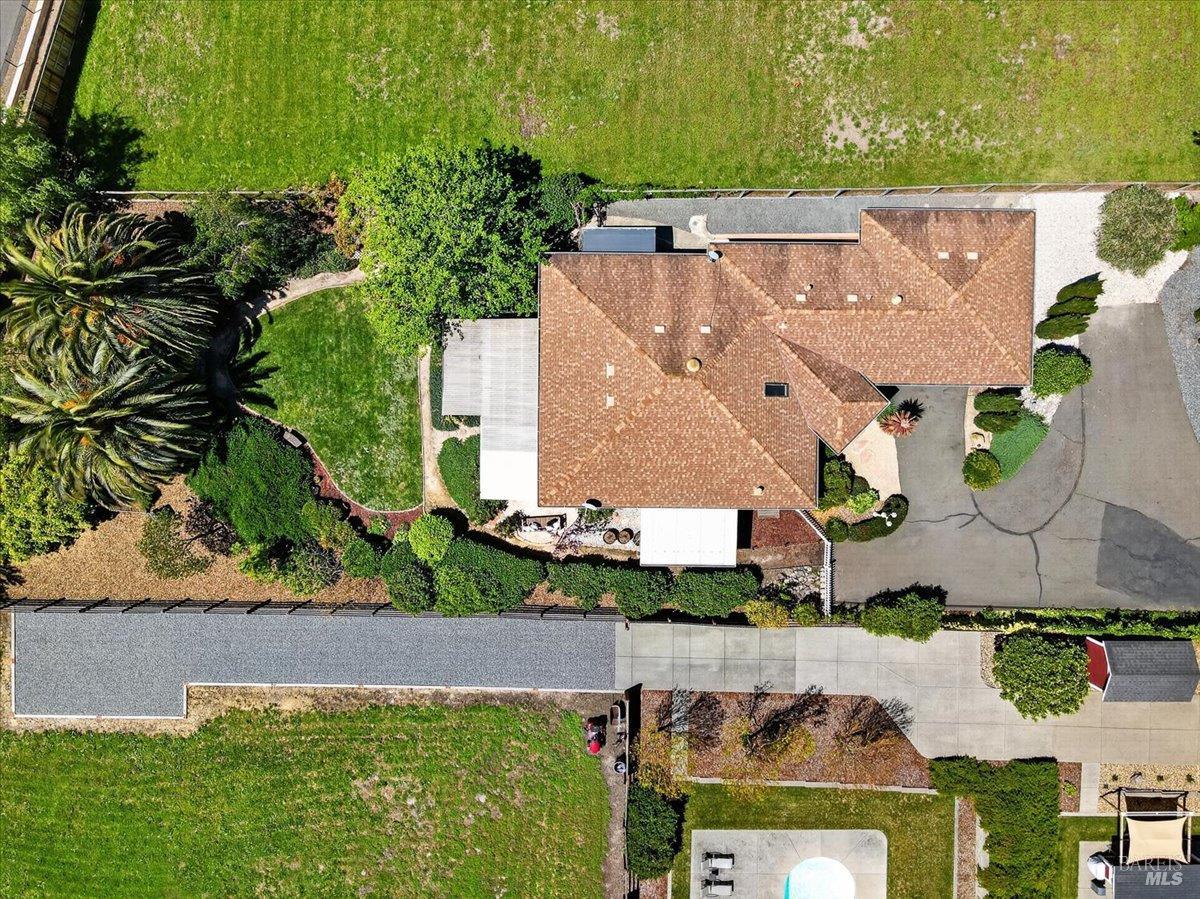 484 Oak Street Penngrove CA 94951
