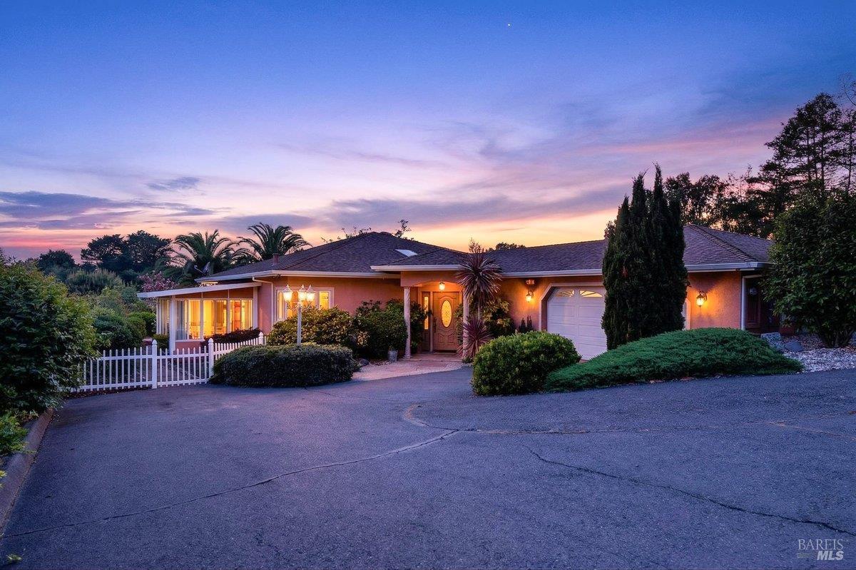484 Oak Street Penngrove CA 94951