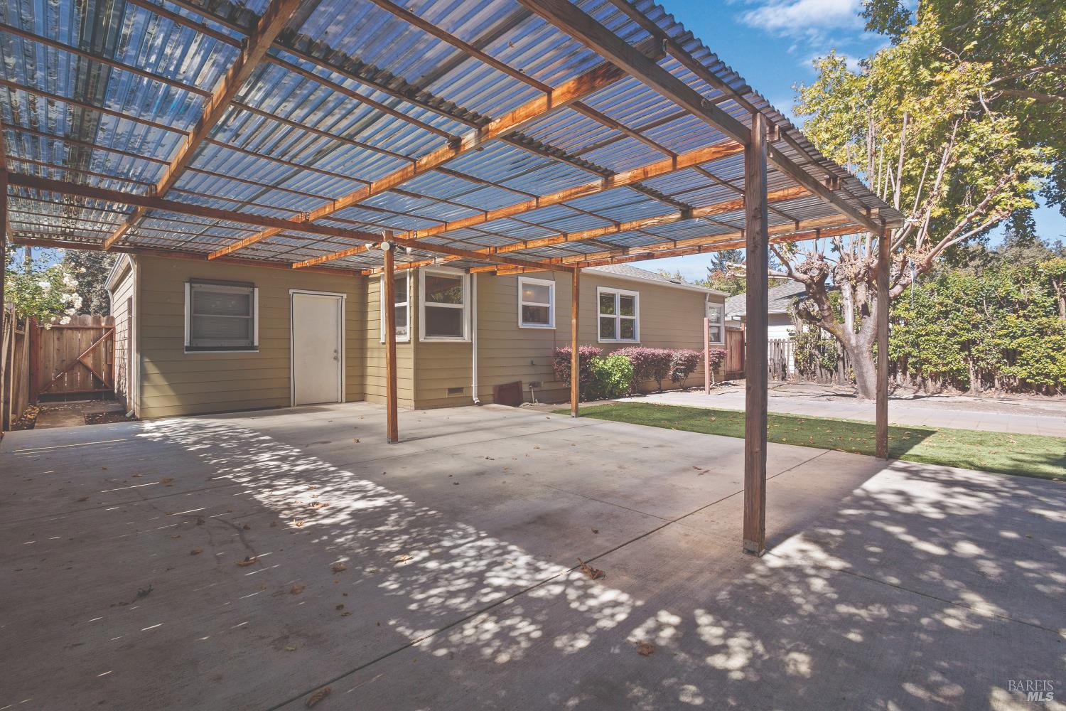 214 Gilbert Drive Santa Rosa CA 95405