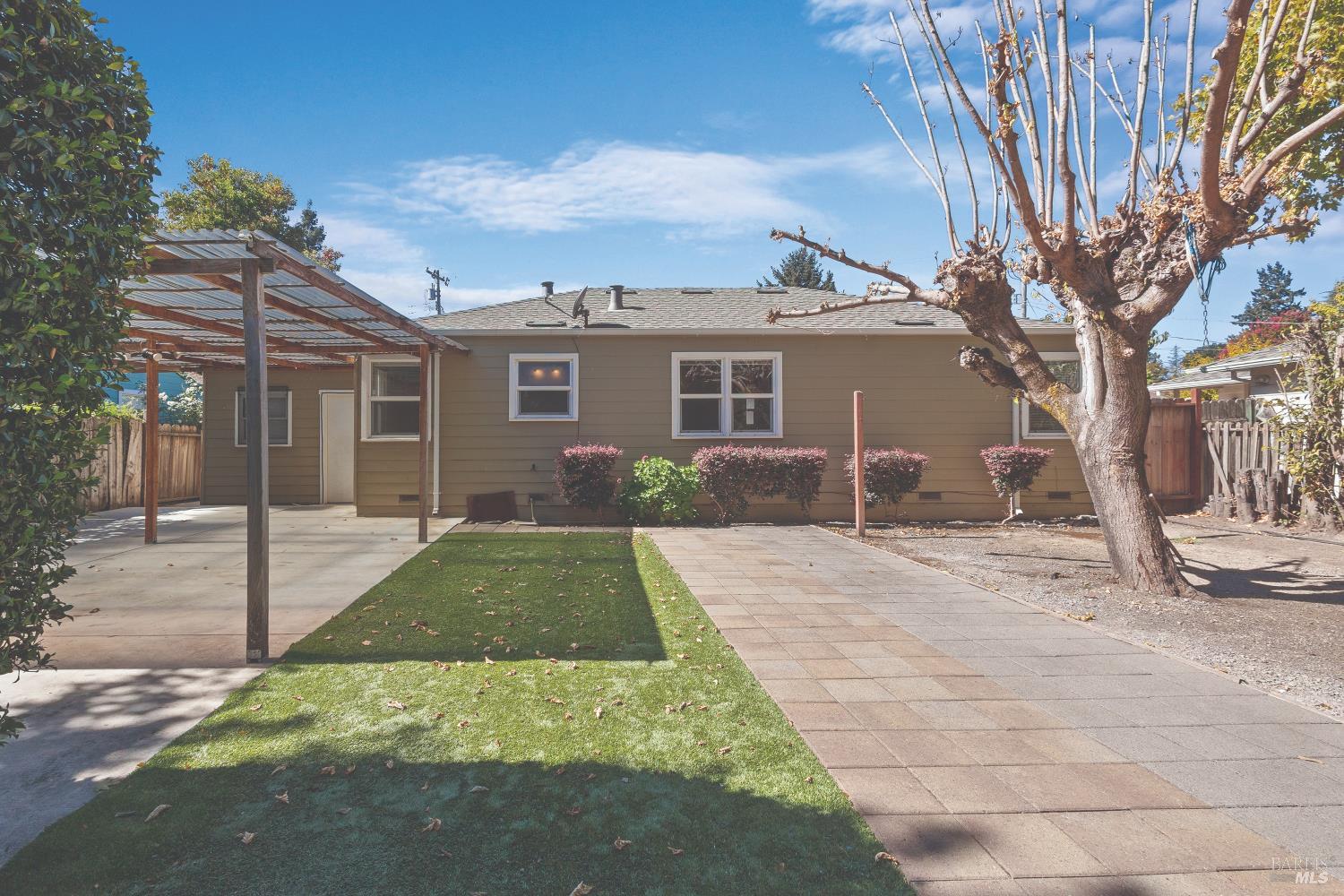 214 Gilbert Drive Santa Rosa CA 95405