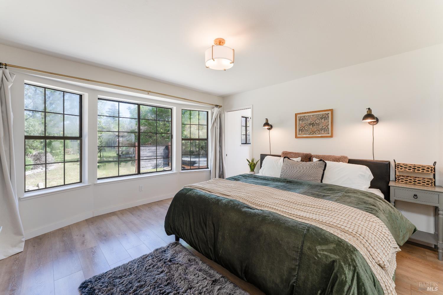 955 N Pine Street Ukiah CA 95482