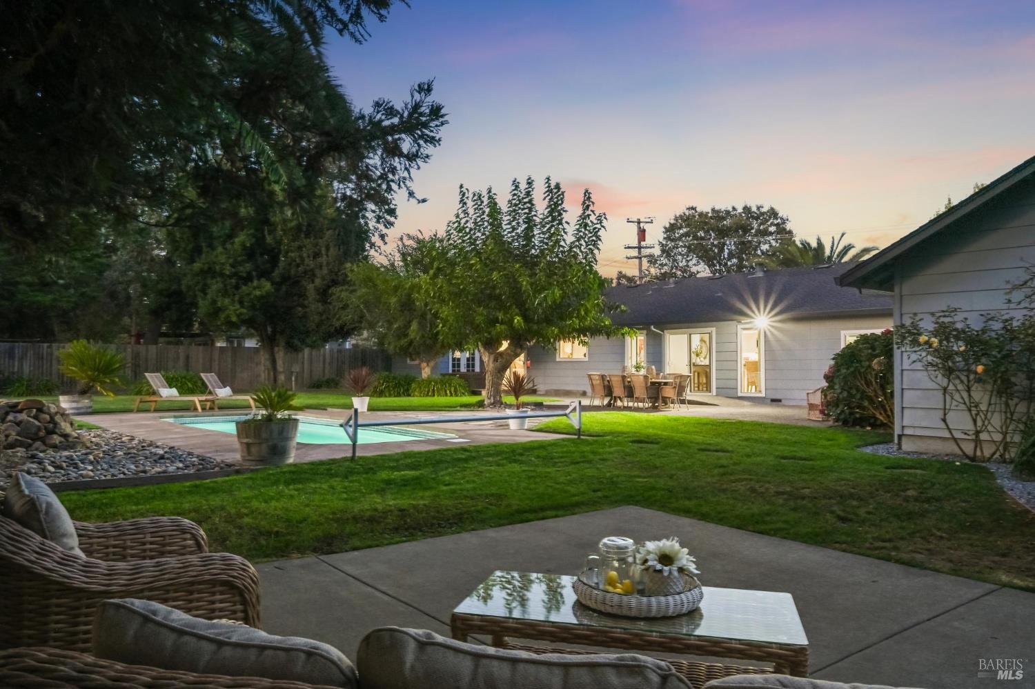 1459 Jahn Drive Santa Rosa CA 95401
