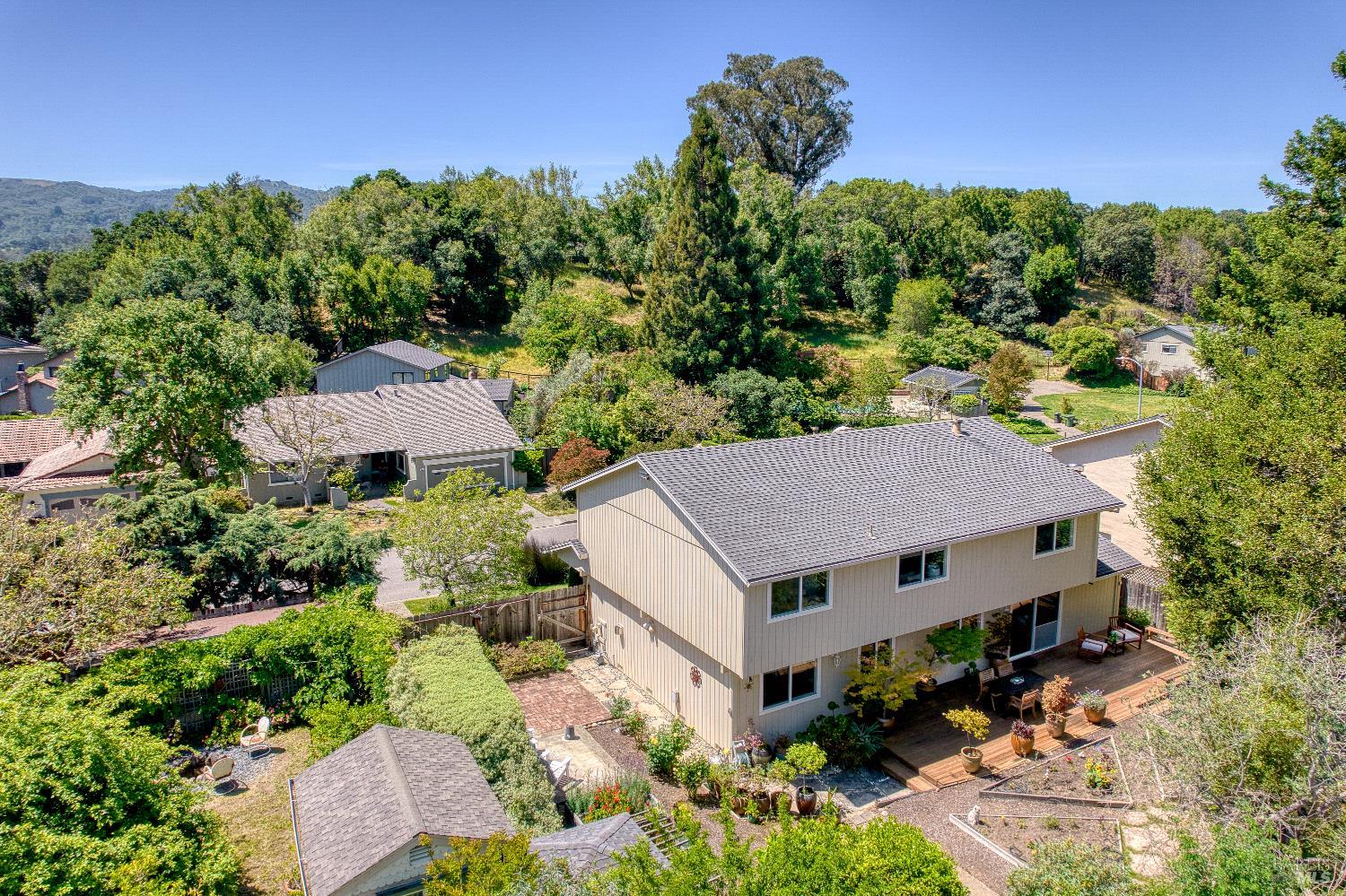 56 Santa Ynez Circle Novato CA 94947
