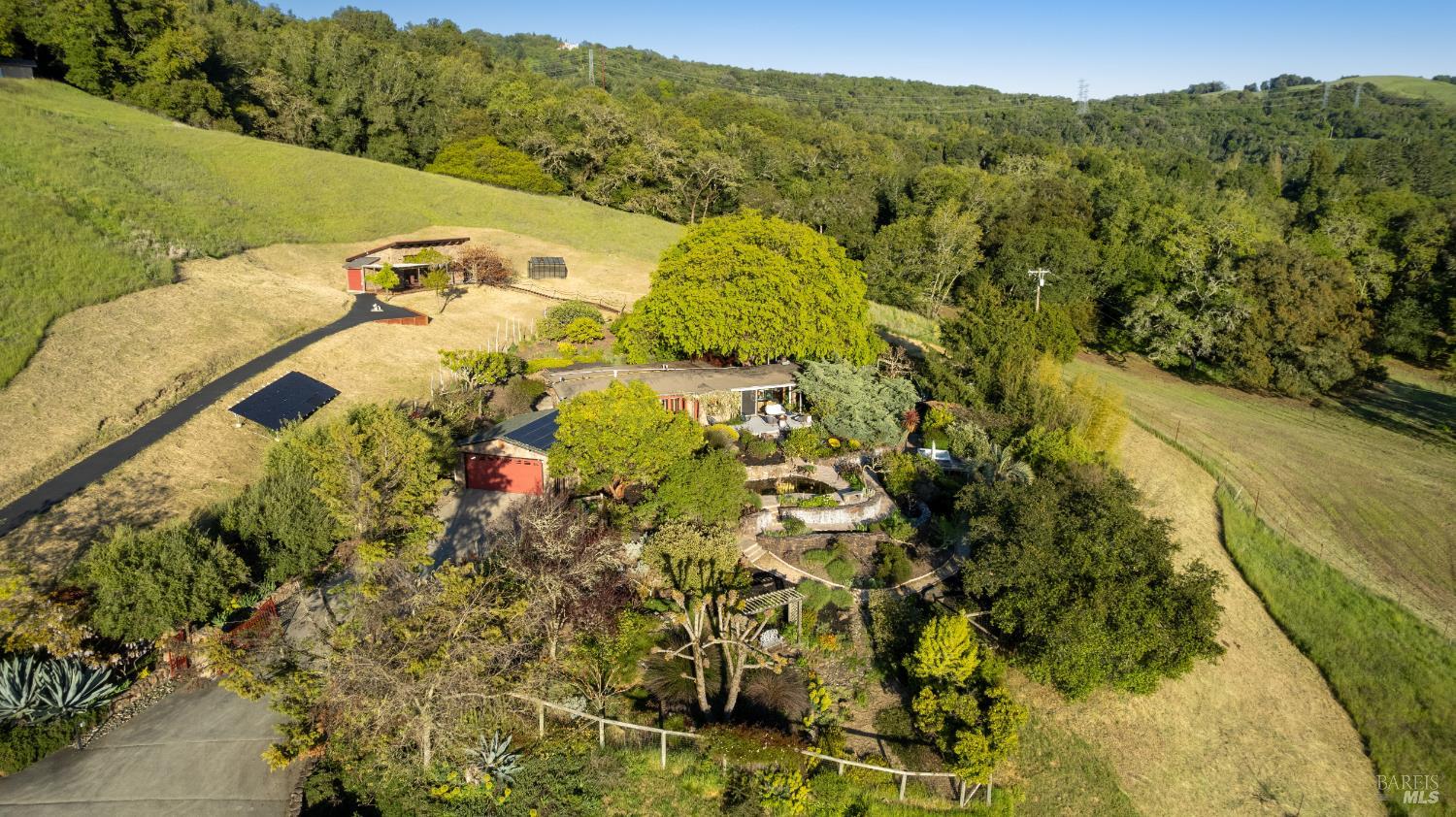 6960 Round Oak Road Penngrove CA 94951