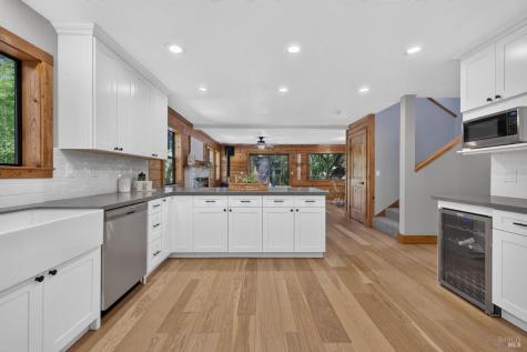 2132 Green Hill Road Sebastopol CA 95472
