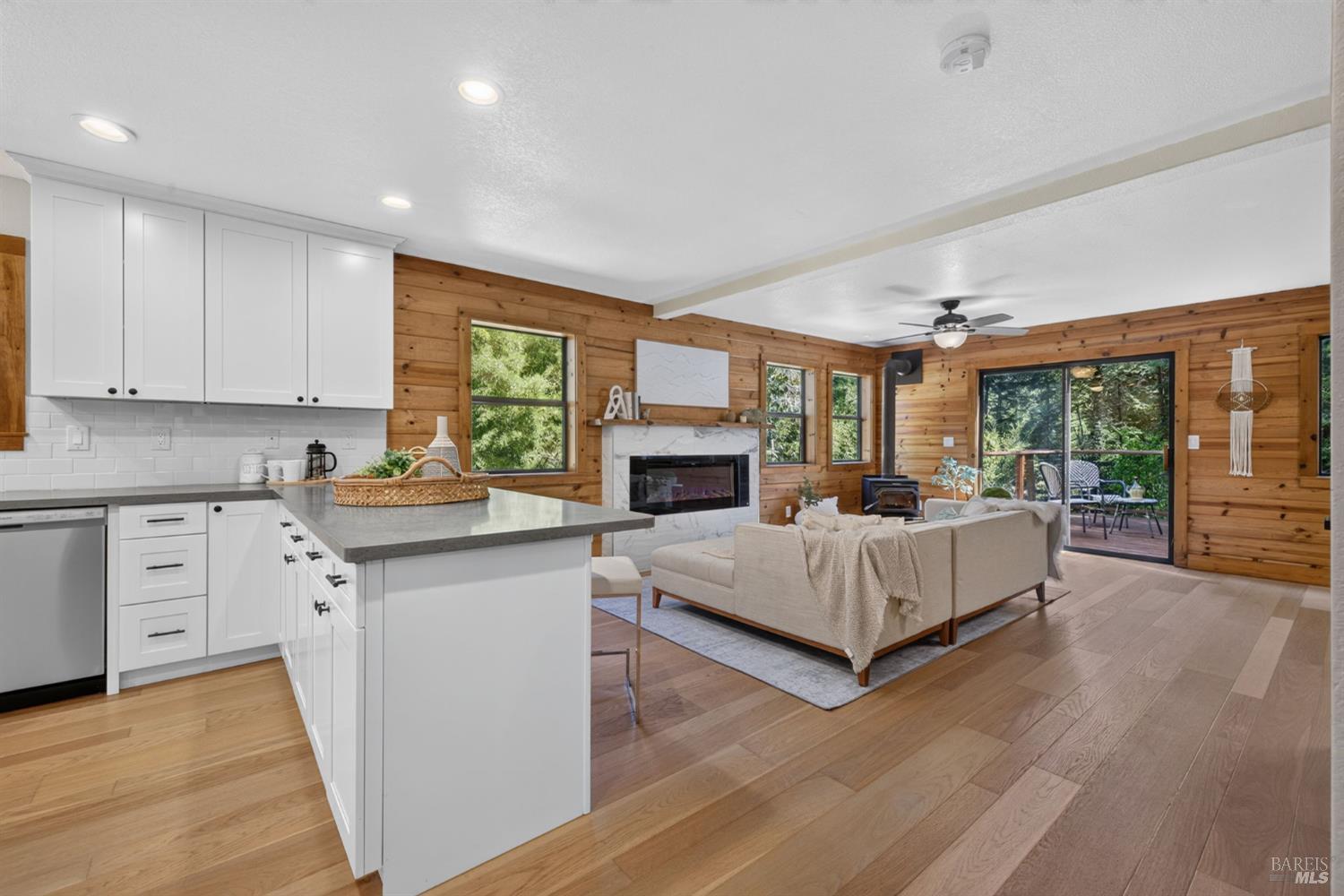 2132 Green Hill Road Sebastopol CA 95472