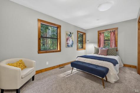 2132 Green Hill Road Sebastopol CA 95472
