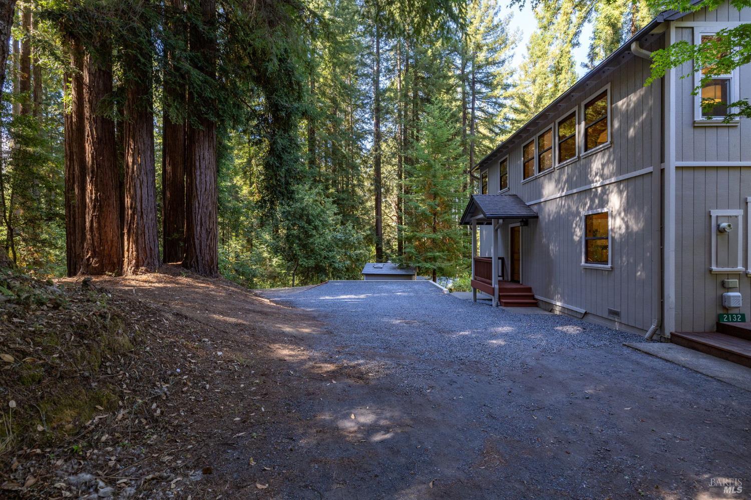 2132 Green Hill Road Sebastopol CA 95472