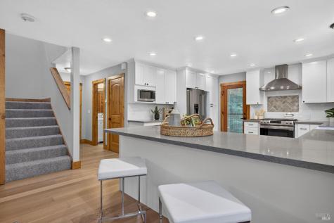 2132 Green Hill Road Sebastopol CA 95472