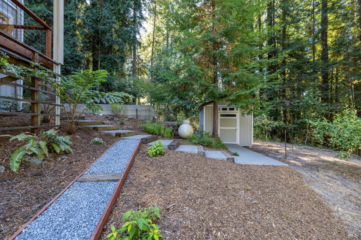 2132 Green Hill Road Sebastopol CA 95472