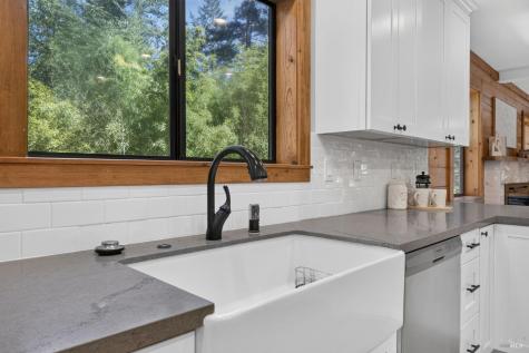 2132 Green Hill Road Sebastopol CA 95472