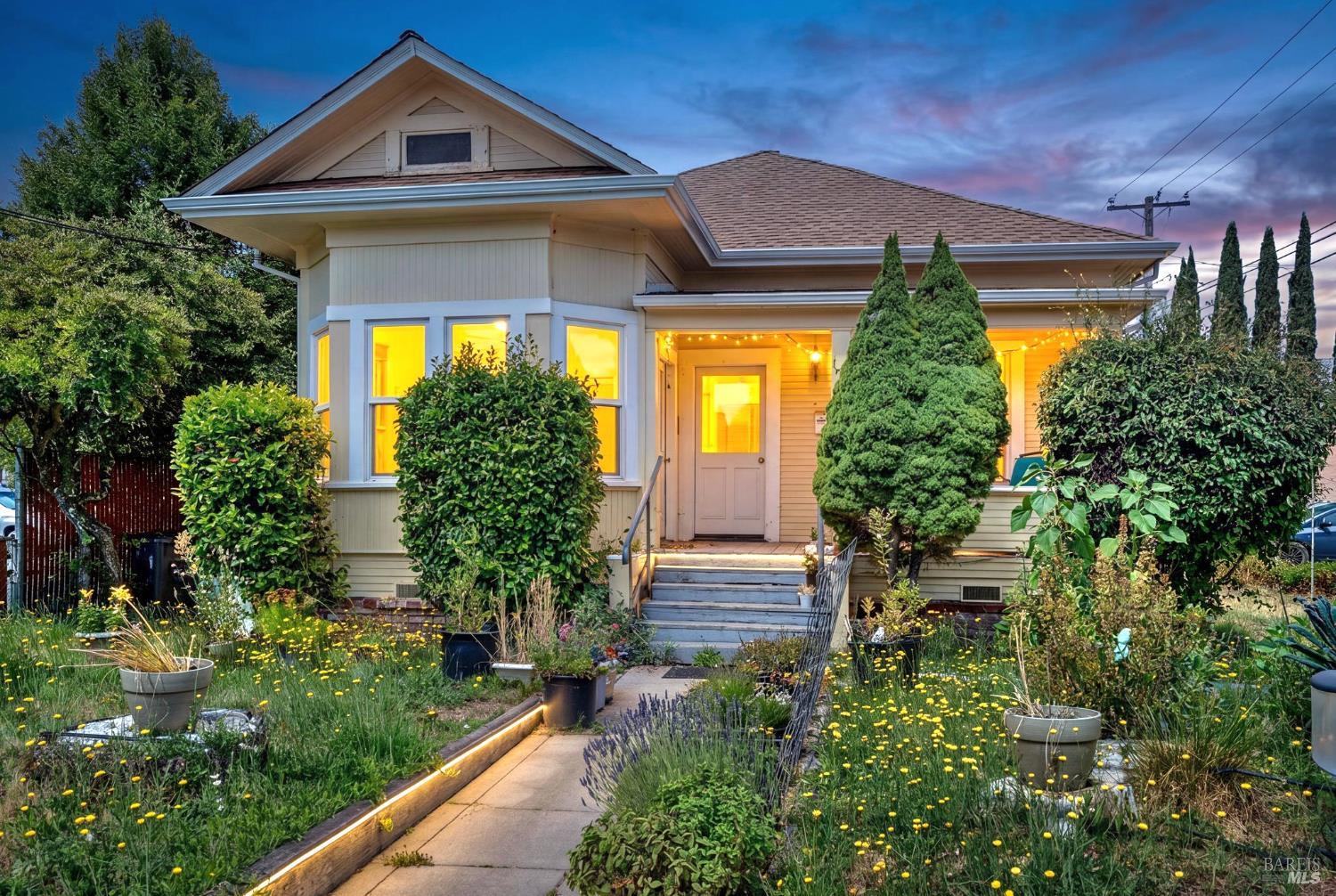 156 S Humboldt Street Willits CA 95490