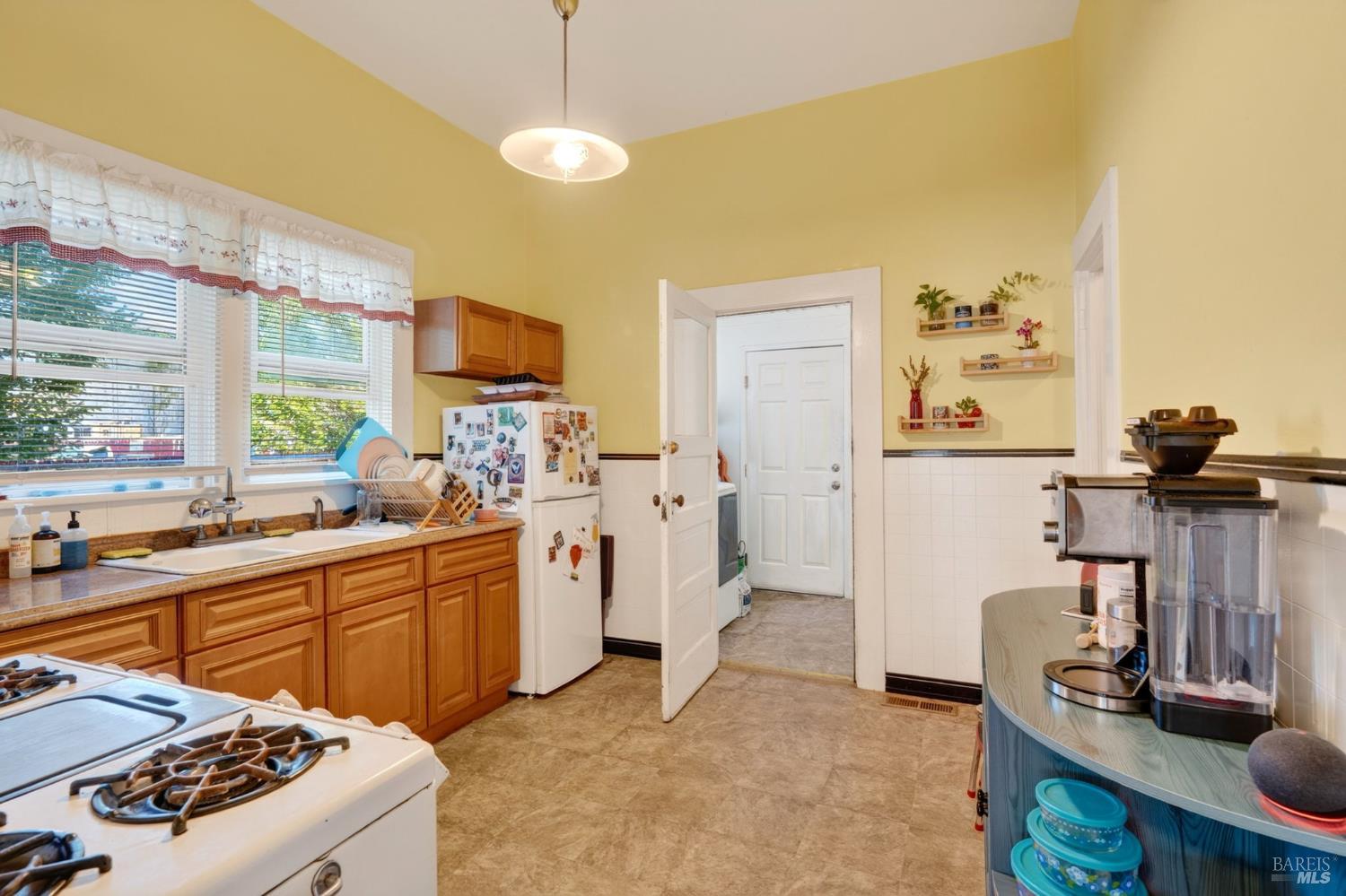 156 S Humboldt Street Willits CA 95490