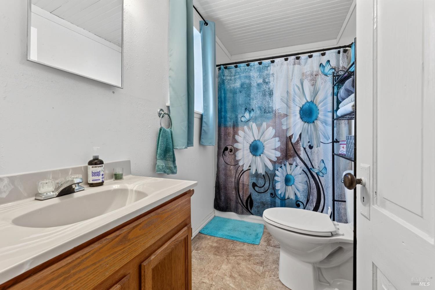 156 S Humboldt Street Willits CA 95490