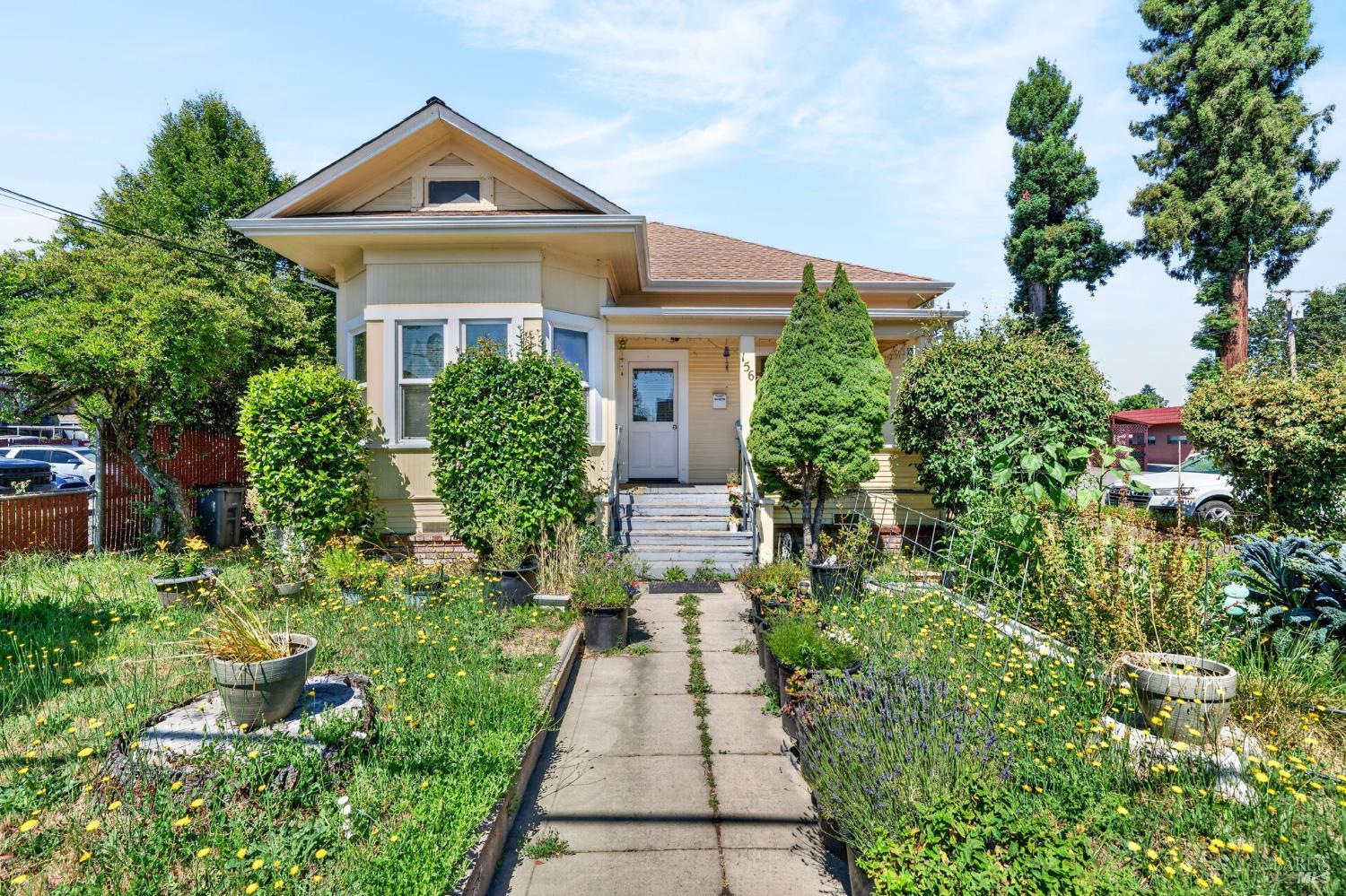 156 S Humboldt Street Willits CA 95490