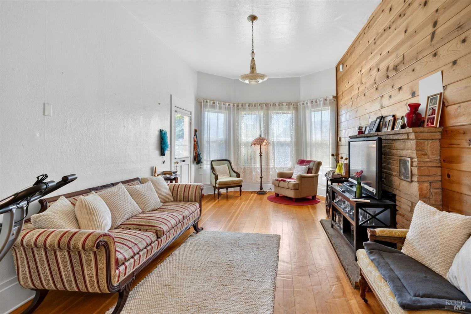 156 S Humboldt Street Willits CA 95490
