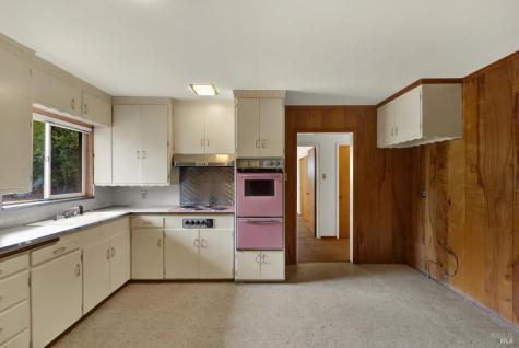 677-A Petaluma Avenue Sonoma CA 95476