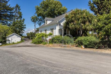 14640 Morelli Lane Sebastopol CA 95472