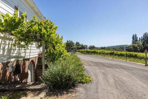 14640 Morelli Lane Sebastopol CA 95472