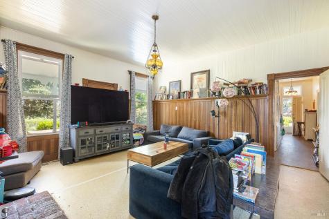 14640 Morelli Lane Sebastopol CA 95472