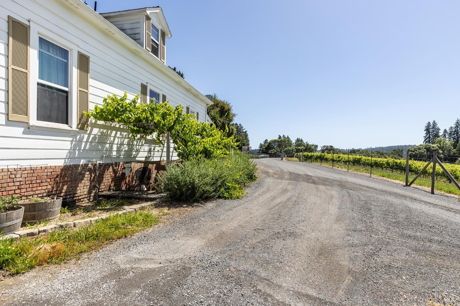 14640 Morelli Lane Sebastopol CA 95472