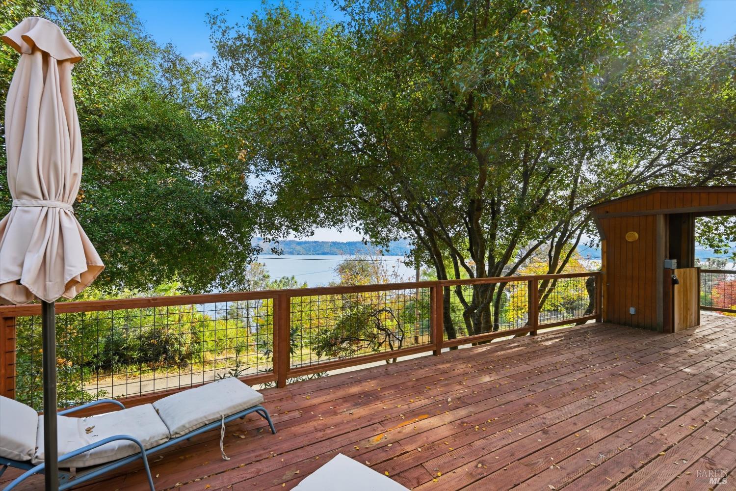 11664 Lakeview Drive Clearlake Oaks CA 95423