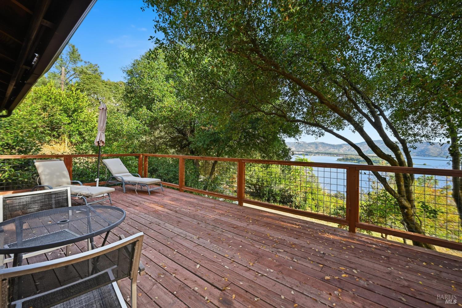 11664 Lakeview Drive Clearlake Oaks CA 95423