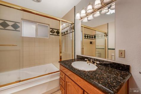 815 Dry Creek Road Healdsburg CA 95448