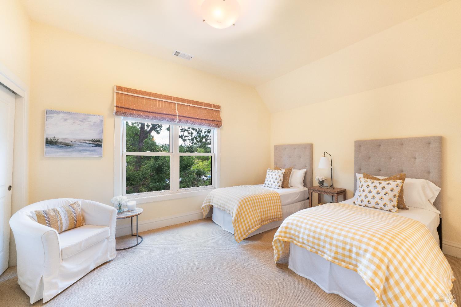 1330 Pine Street St. Helena CA 94574