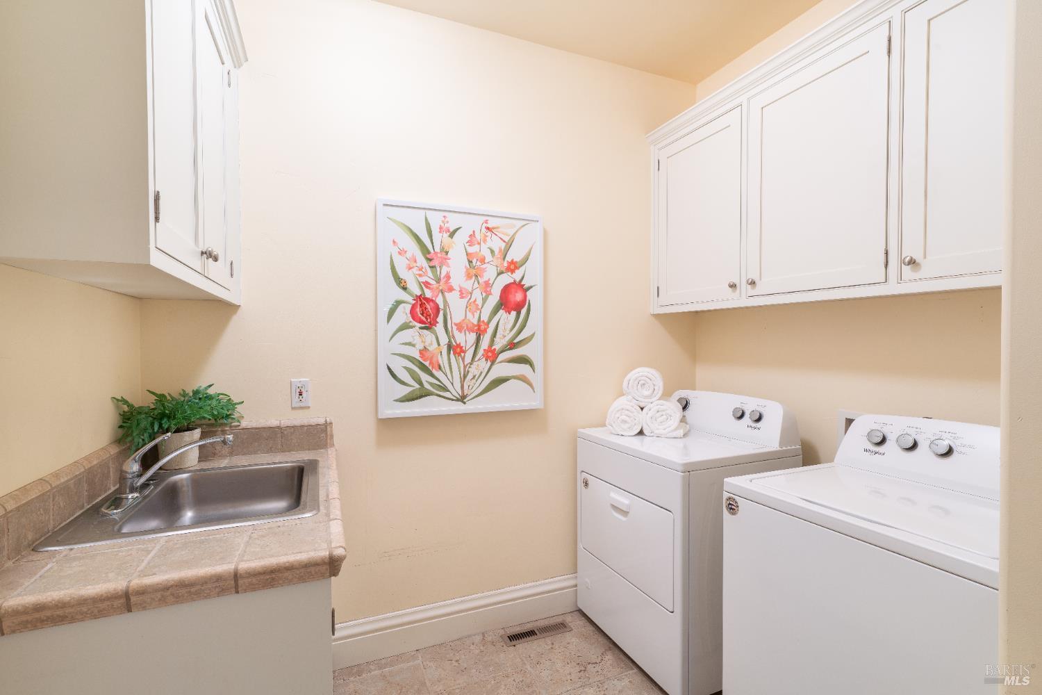 1330 Pine Street St. Helena CA 94574